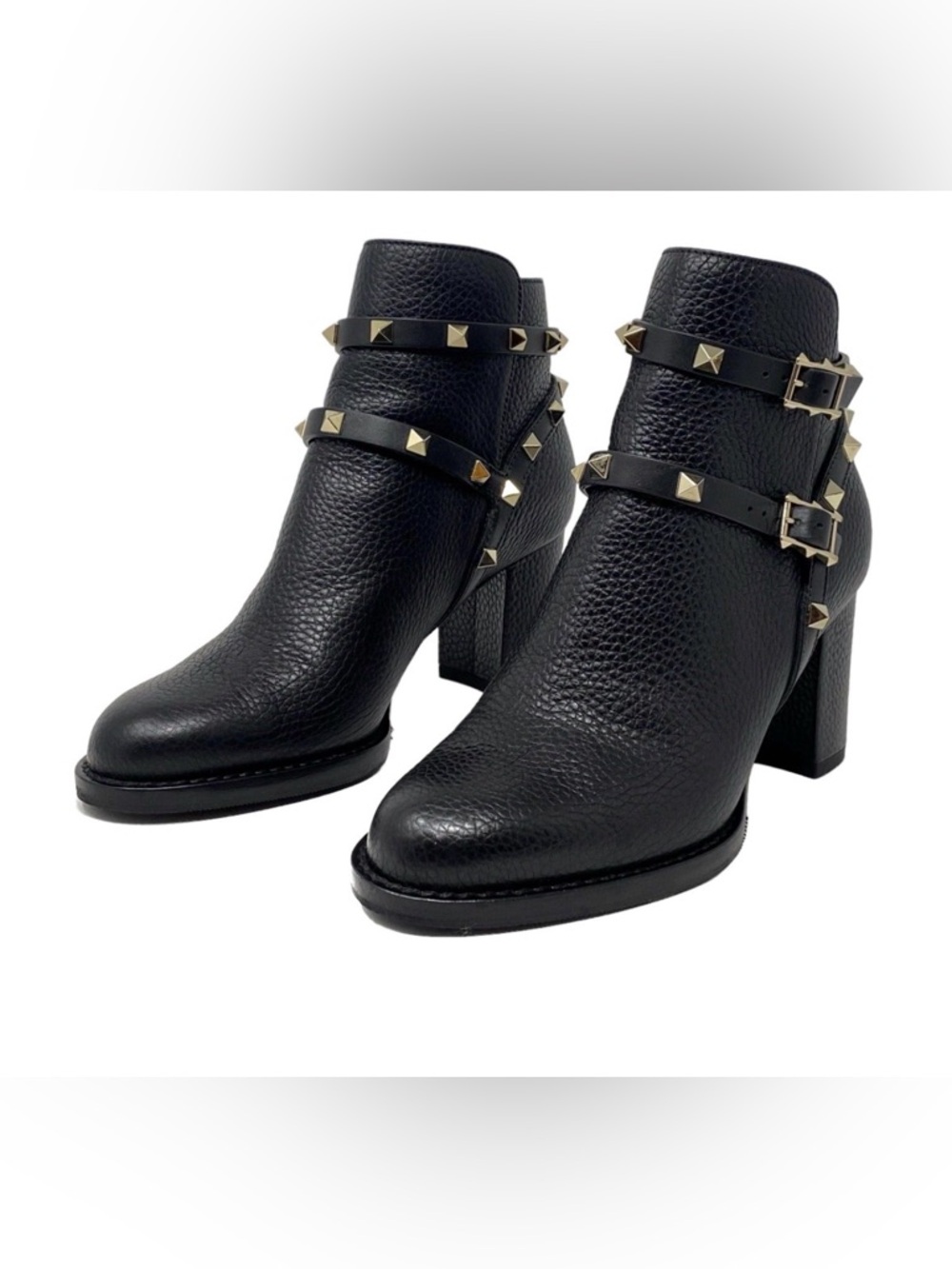 ❌ Sold ❌ Valentino Black Pebbled Leather Studded Ankle Boots